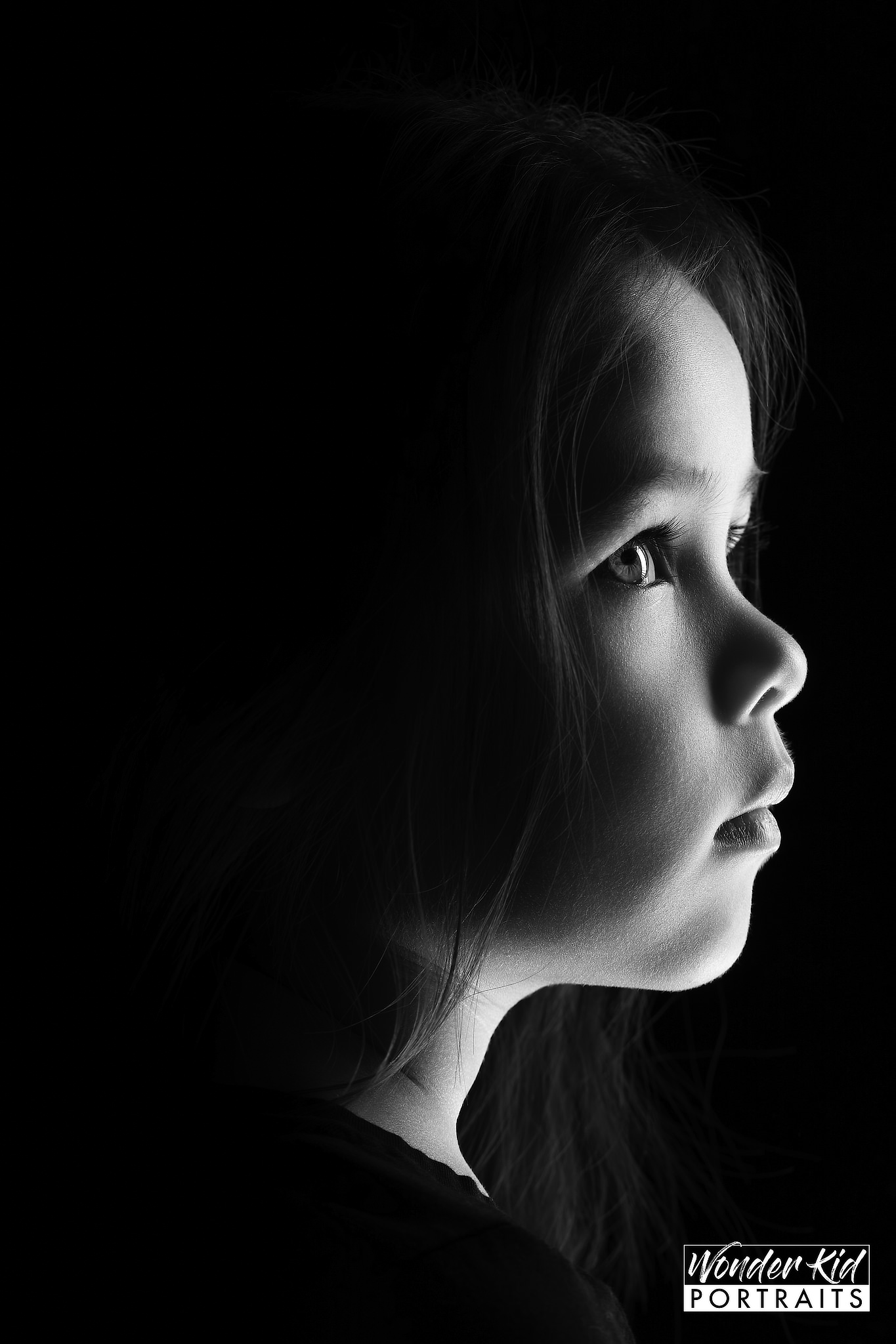 ophelie_profile_bw